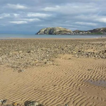 Orme View Dog Friendly Apartment ランディドノー エクステリア 写真