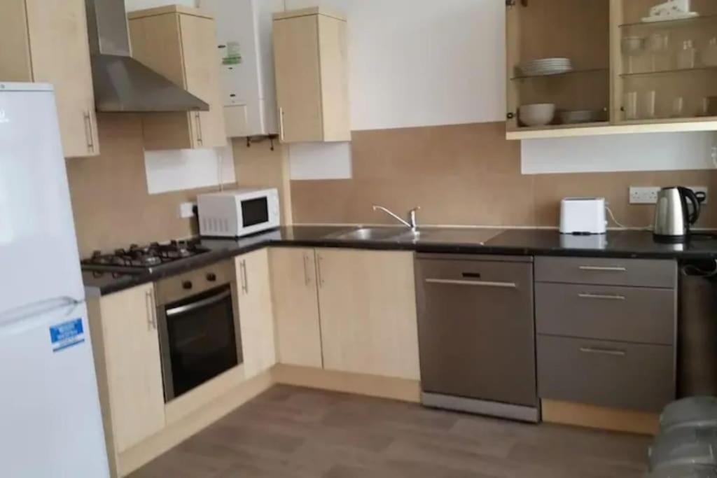 Orme View Dog Friendly Apartment ランディドノー エクステリア 写真