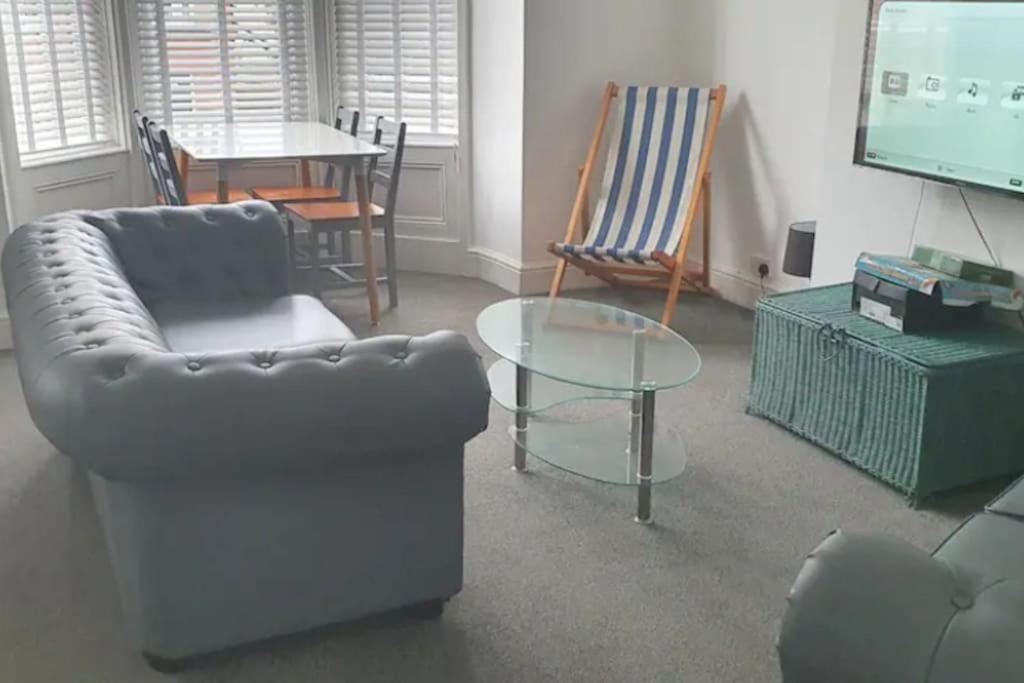 Orme View Dog Friendly Apartment ランディドノー エクステリア 写真