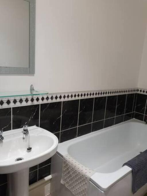 Orme View Dog Friendly Apartment ランディドノー エクステリア 写真